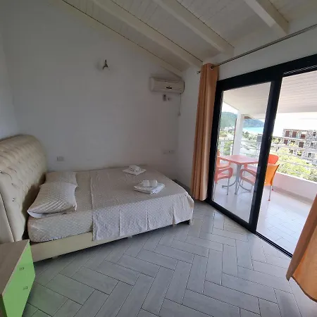 Sea View Apartment Dhermi With Balcony Lejlighed Dhërmi